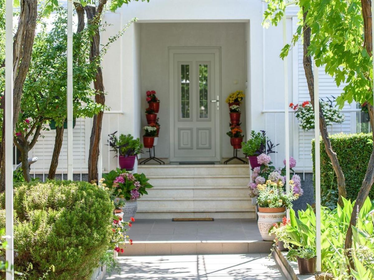 Apartments Beba - Peaceful Location Trogir Exterior photo