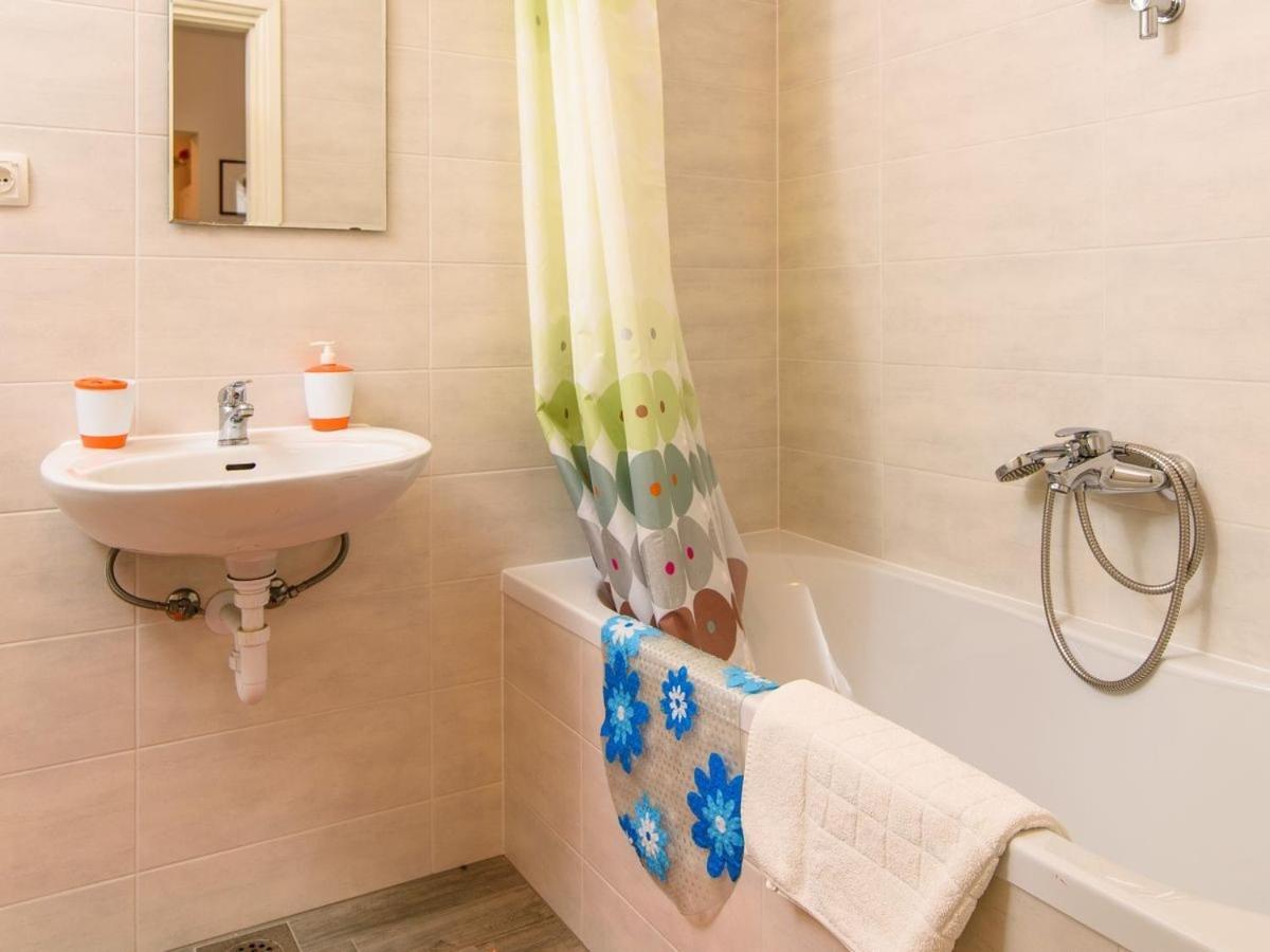 Apartments Beba - Peaceful Location Trogir Exterior photo